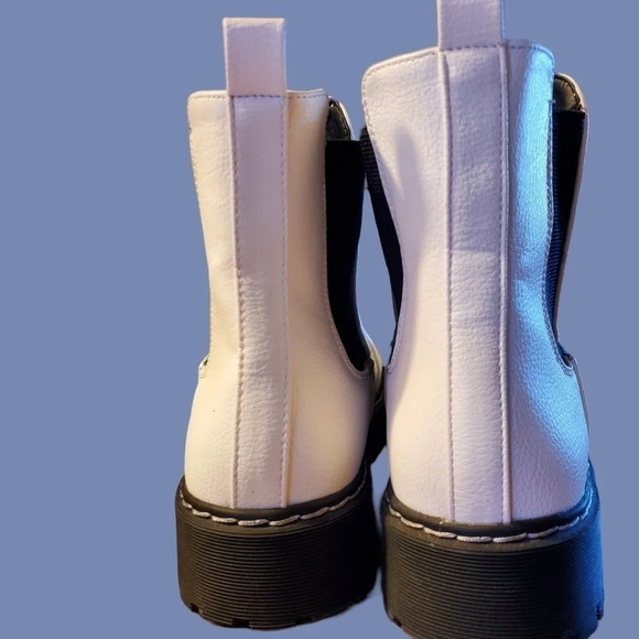 Sincerely Jules White Hippie 10 Slip on Boot - Picture 14 of 15